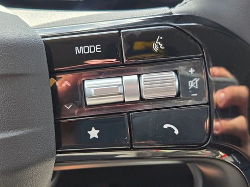 New 2026 Kia Sorento S FWD image 24