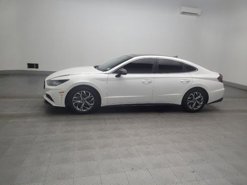 Used 2022 Hyundai Sonata SEL w/ Convenience Package FWD image 2