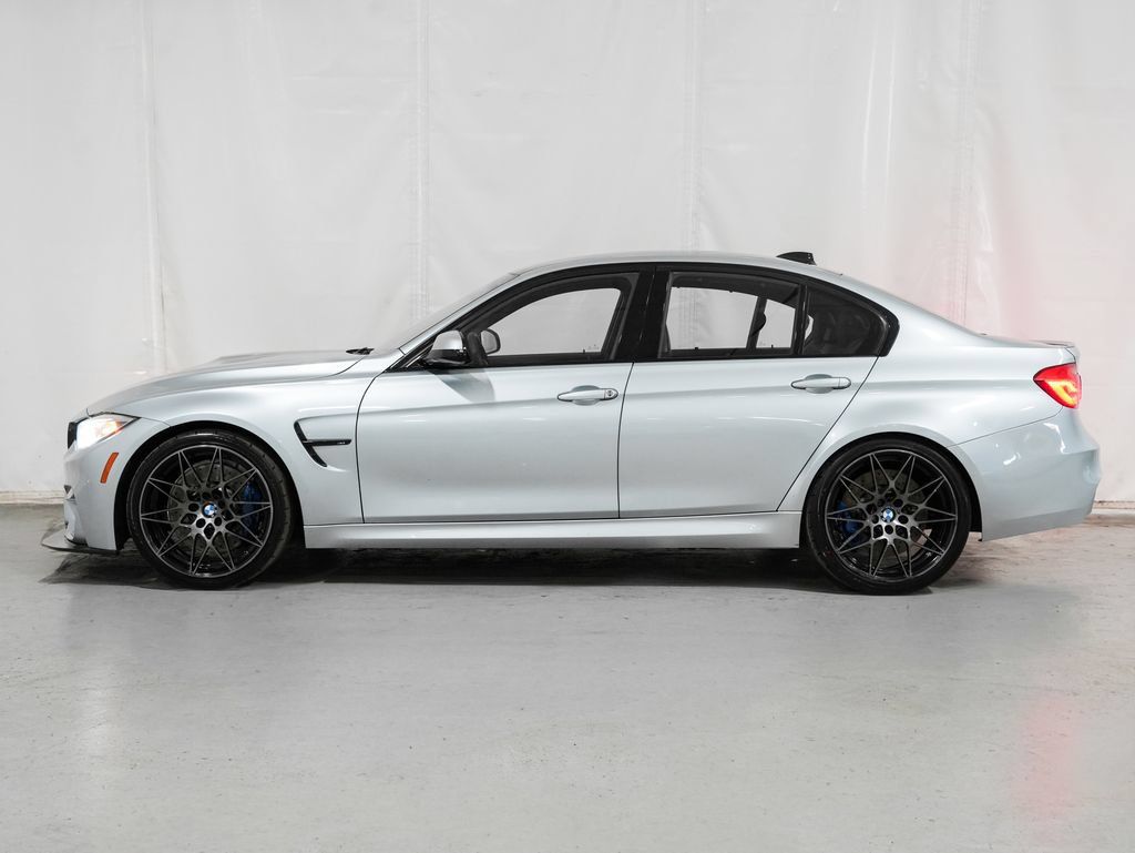 Used 2017 BMW M3 RWD image 2