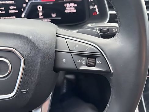 Used 2023 Audi Q8 Premium Plus w/ Premium Plus Package AWD/4WD image 20