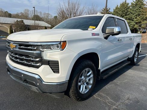 Certified 2022 Chevrolet Silverado 1500 LTZ w/ Z71 Off-Road Package image 65