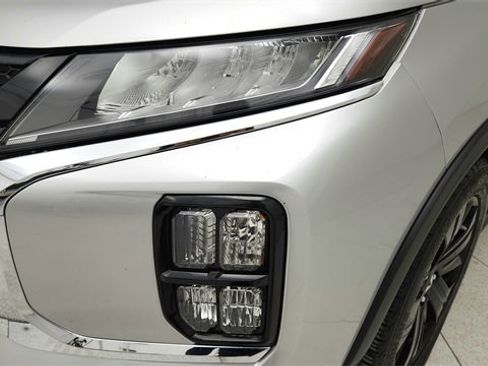 Used 2021 Mitsubishi Outlander Sport LE image 10