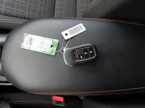 Used 2023 Honda HR-V Sport image 25