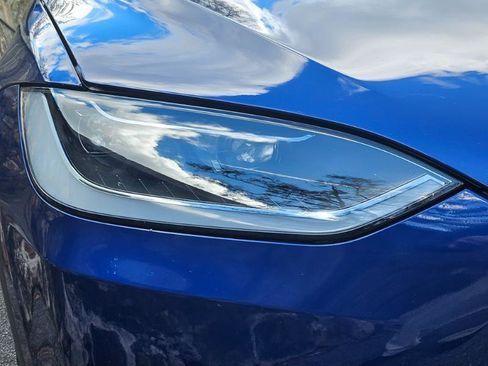 Used 2024 Tesla Model X image 26