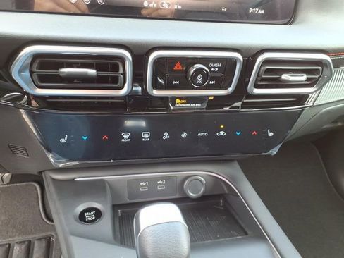 New 2026 Nissan Sentra SR FWD image 13