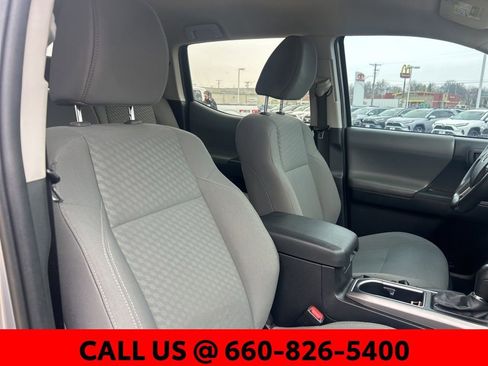 Used 2021 Toyota Tacoma SR5 image 6