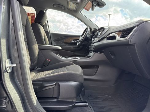 Used 2020 GMC Terrain SLE image 29