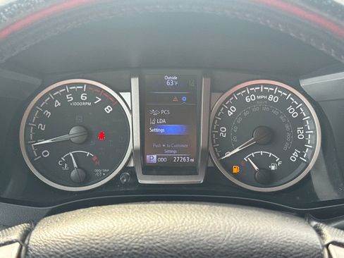 Used 2021 Toyota Tacoma SR5 image 17