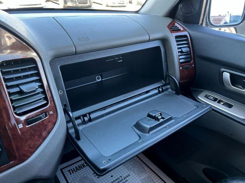 Used 2006 Mitsubishi Montero Limited image 35