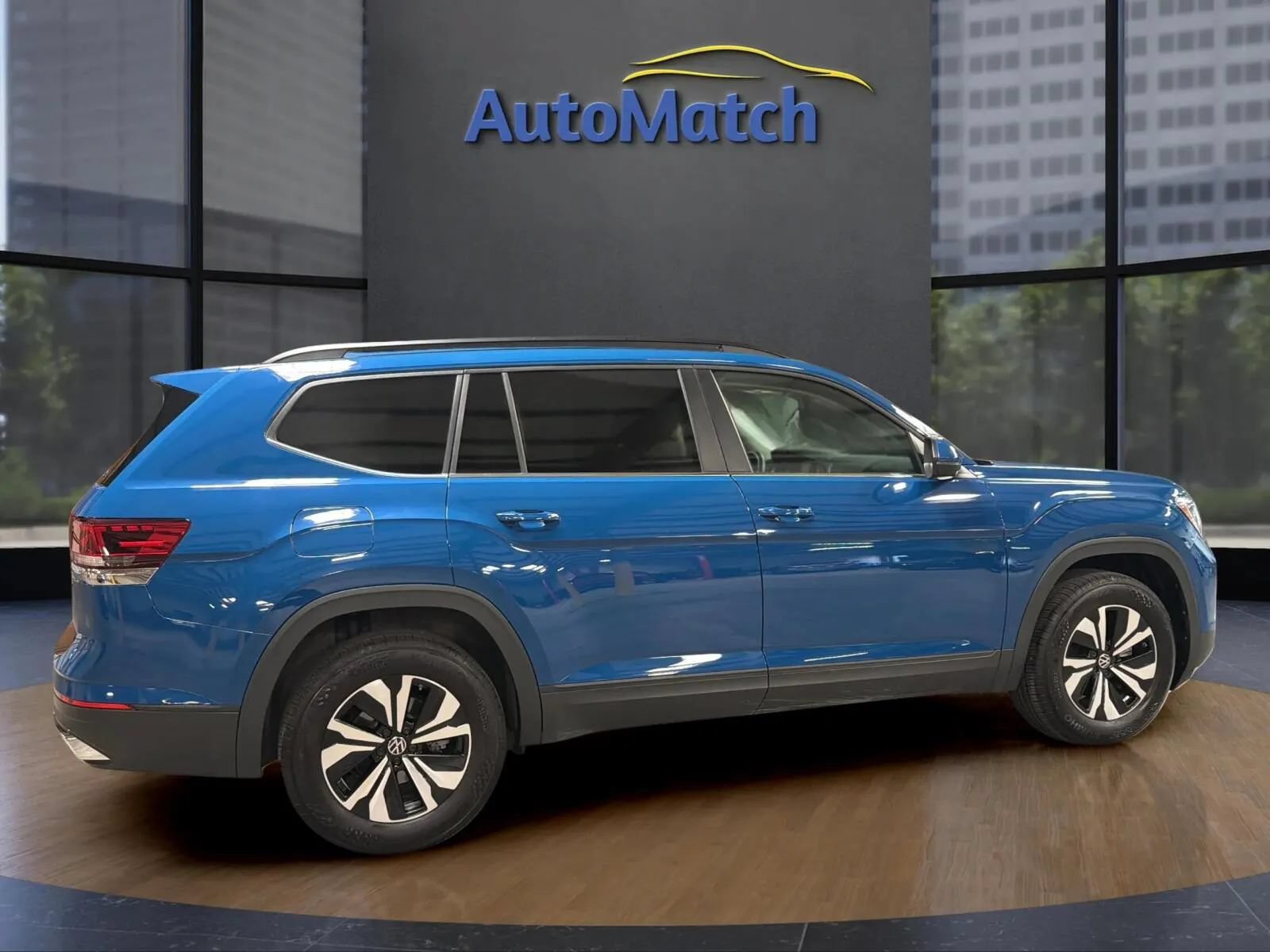 Used 2025 Volkswagen Atlas SE FWD image 11