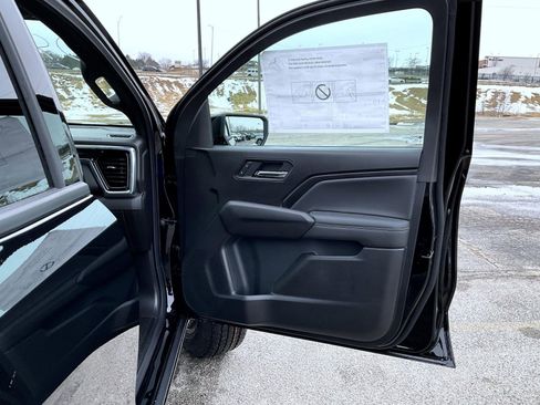 New 2026 GMC Canyon Elevation w/ Convenience Package image 16