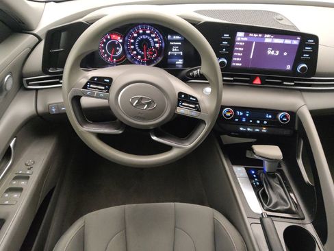 Used 2023 Hyundai Elantra SEL image 22