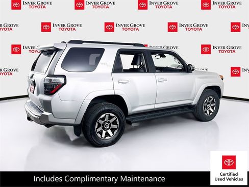 Certified 2022 Toyota 4Runner TRD Off-Road Premium AWD/4WD image 5