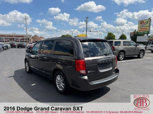 Used 2016 Dodge Grand Caravan SXT w/ Rear Park Assist Package FWD image 5