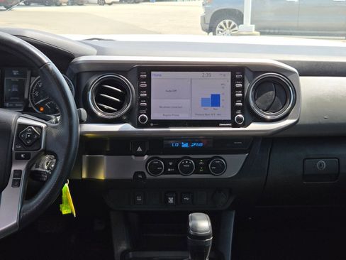 Used 2021 Toyota Tacoma SR5 RWD image 16