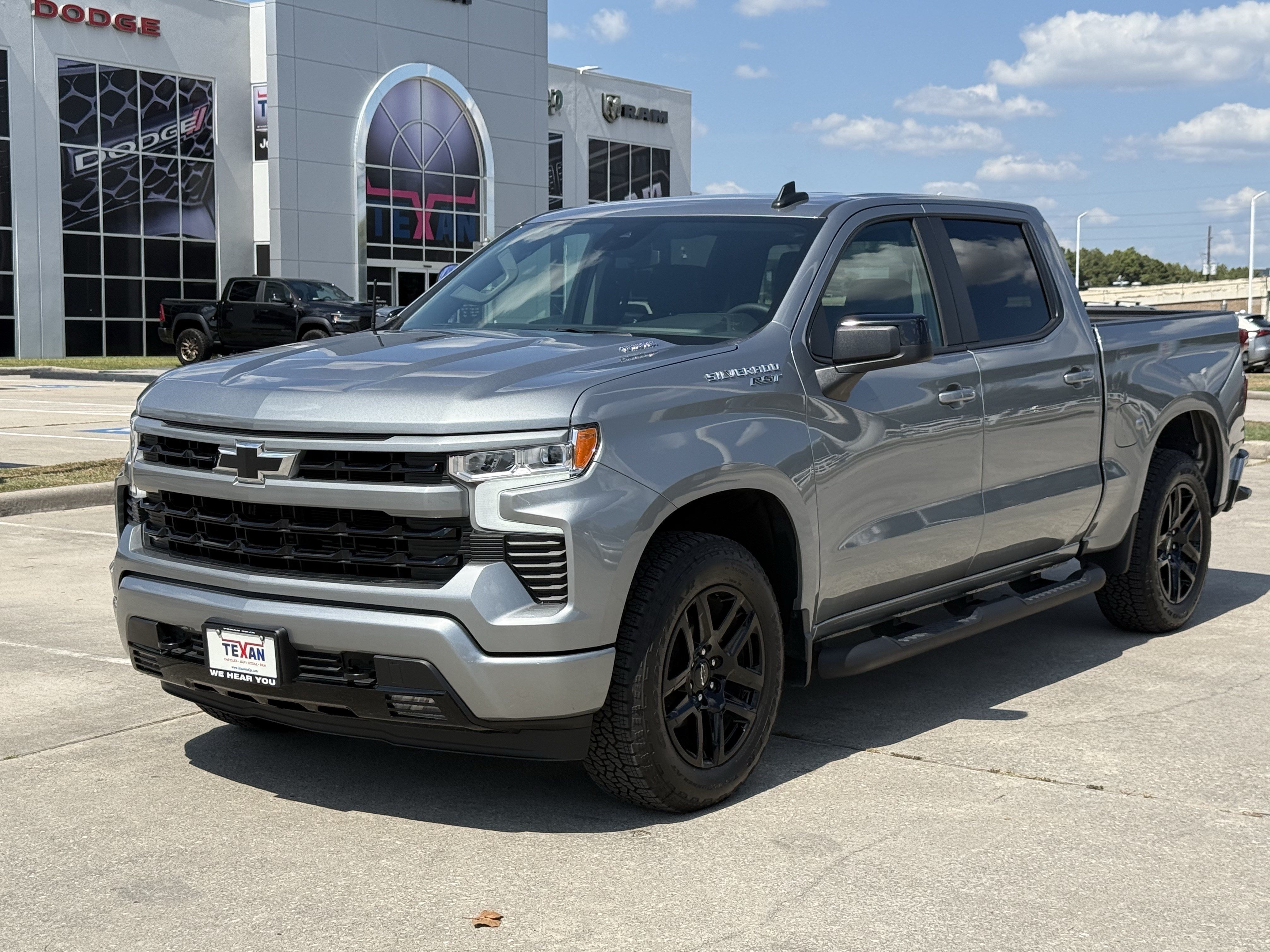 Used 2026 Chevrolet Silverado 1500 RST w/ RST Select Package RWD image 10