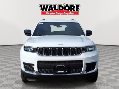 New 2025 Jeep Grand Cherokee L Limited image 6