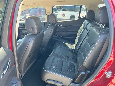 Used 2023 GMC Acadia Denali FWD image 28