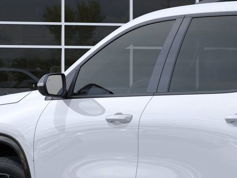 New 2026 Chevrolet Traverse RS FWD image 12