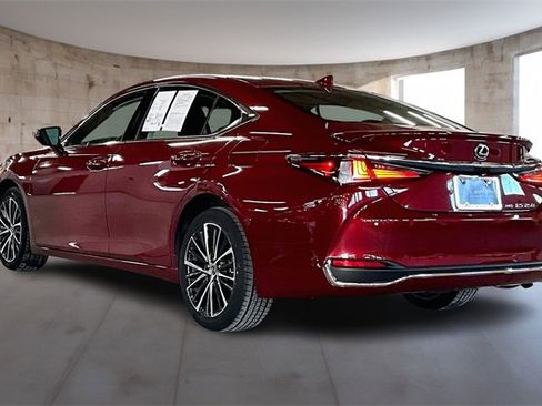 Used 2023 Lexus ES 250 w/ Premium Package image 4