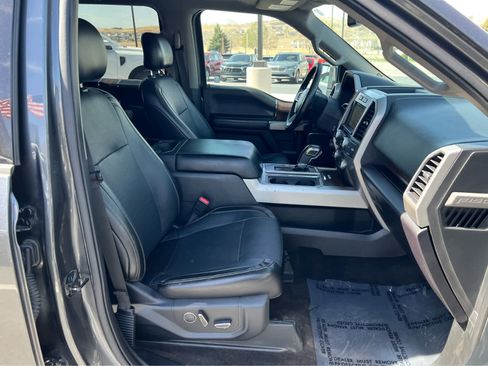 Used 2017 Ford F150 Lariat w/ Equipment Group 502A Luxury image 17