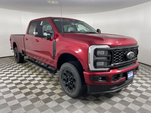 New 2026 Ford F350 XLT w/ XLT Premium Package AWD/4WD image 7