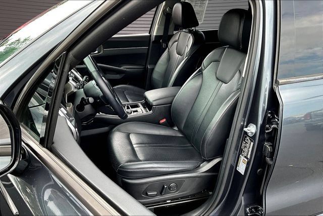 Used 2023 Kia Sorento EX w/ Panoramic Sunroof Package FWD image 20