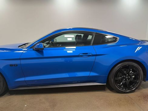 Used 2019 Ford Mustang GT Premium w/ Black Accent Package RWD image 35