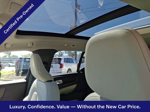 Certified 2024 Volvo XC40 B5 Plus w/ Protection Package Premier AWD/4WD image 15