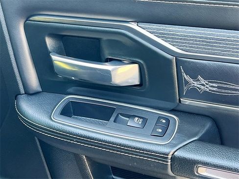 Used 2020 RAM 3500 Limited image 31