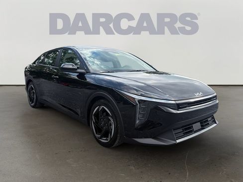 Certified 2025 Kia K4 EX FWD image 1