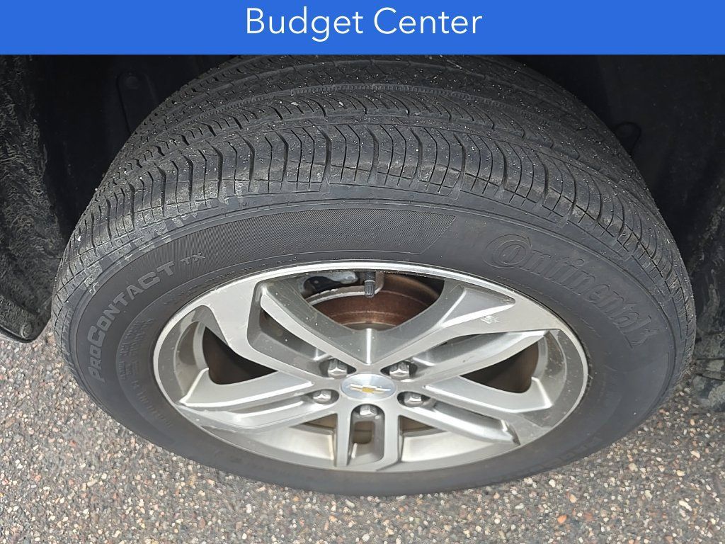 Used 2017 Chevrolet Equinox Premier w/ Enhanced Convenience Package FWD image 34