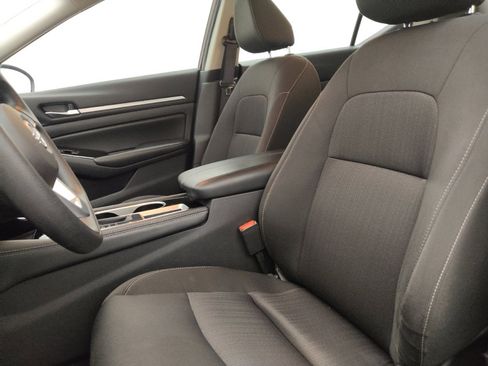 Used 2023 Nissan Altima 2.5 SV image 17