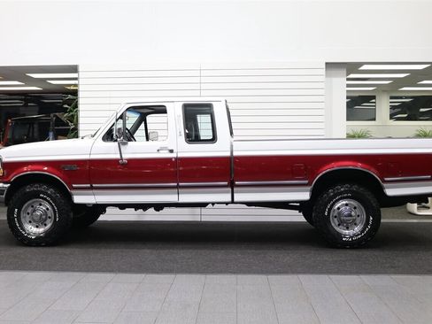 Used 1995 Ford F250 XLT image 4