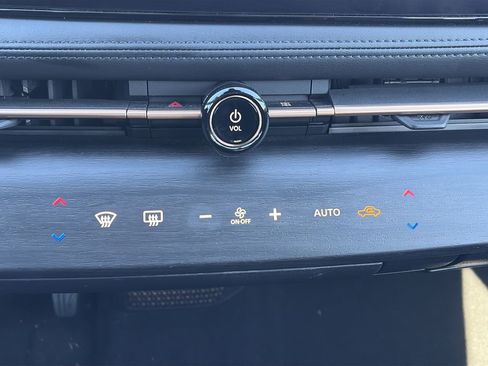 Certified 2023 Nissan Ariya FWD image 15