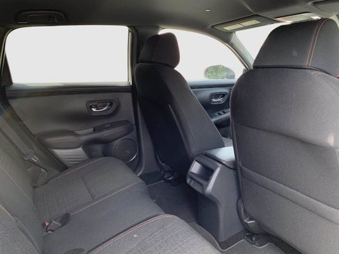 Certified 2025 Honda HR-V Sport image 38