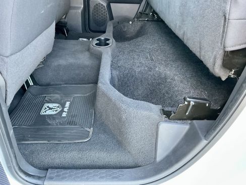 Used 2010 Dodge Ram 1500 Truck SLT image 27