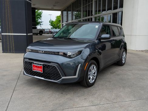 New 2025 Kia Soul LX image 3