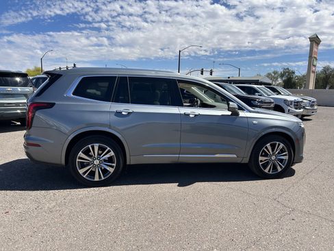 Used 2021 Cadillac XT6 Premium Luxury image 5