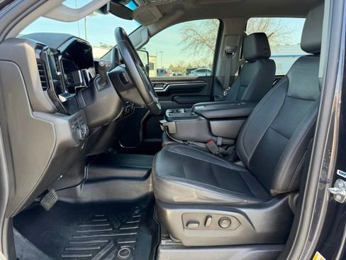 Used 2024 Chevrolet Silverado 2500 LTZ AWD/4WD image 14