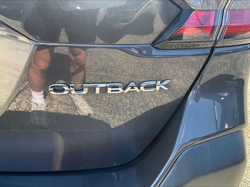 Used 2023 Subaru Outback Premium AWD/4WD image 30