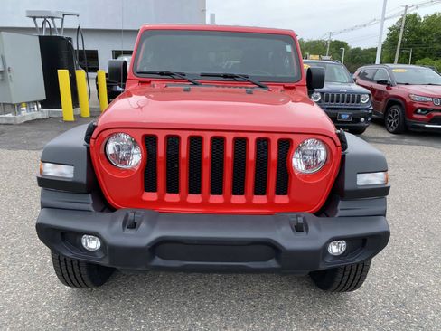Certified 2022 Jeep Wrangler Sport AWD/4WD image 9