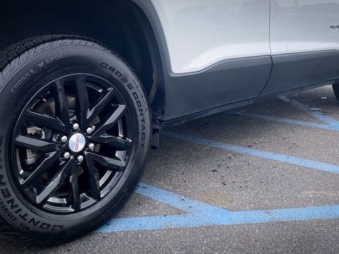 Used 2019 GMC Acadia SLT w/ LPO, Floor Liner Package FWD image 37