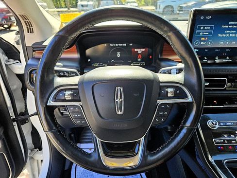 Used 2022 Lincoln Nautilus Reserve w/ Luxury Package image 25