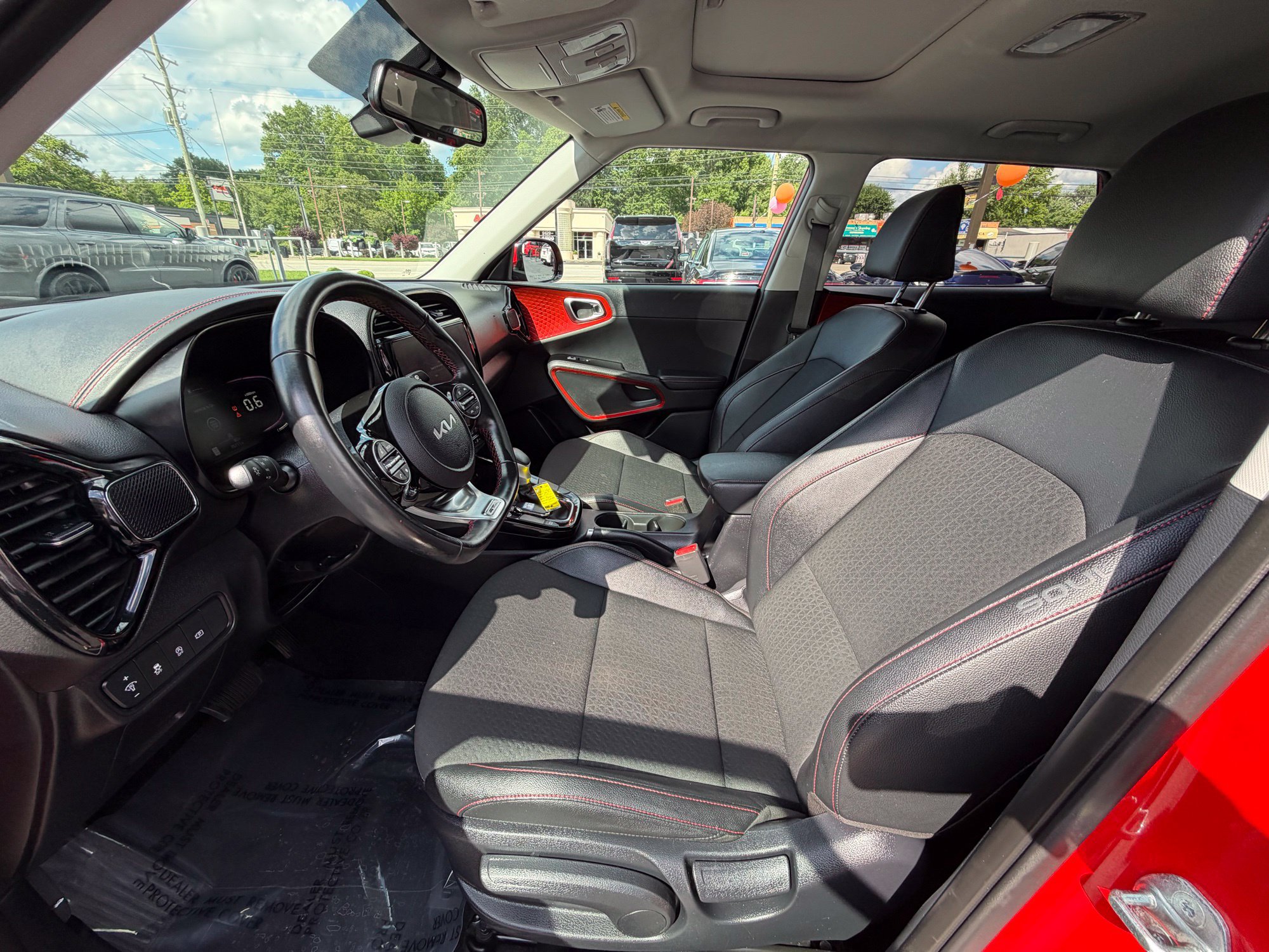 Used 2023 Kia Soul GT-Line FWD image 15