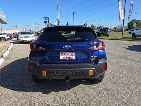 Used 2024 Subaru Crosstrek 2.5i Wilderness image 7