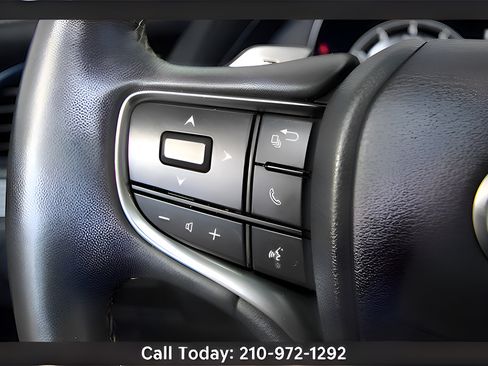Used 2022 Lexus LS 500 RWD image 26
