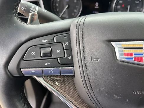 Used 2023 Cadillac XT6 Sport w/ Platinum Package AWD/4WD image 20