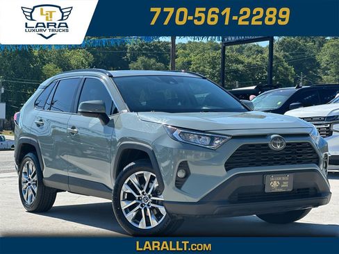 Used 2020 Toyota RAV4 XLE Premium FWD image 1