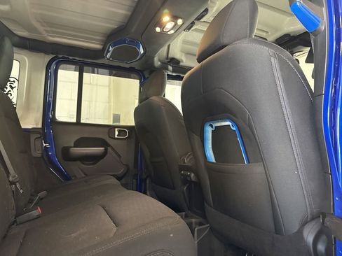 Used 2019 Jeep Wrangler Unlimited Sport S AWD/4WD image 5